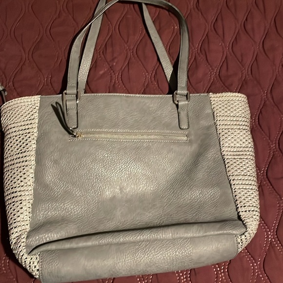 Ellen Tracy grey purse - Never used - Picture 2 of 3